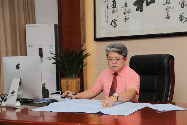 阳斌 党委委员、副校长