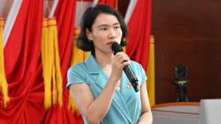 许诺 党委委员、副校长